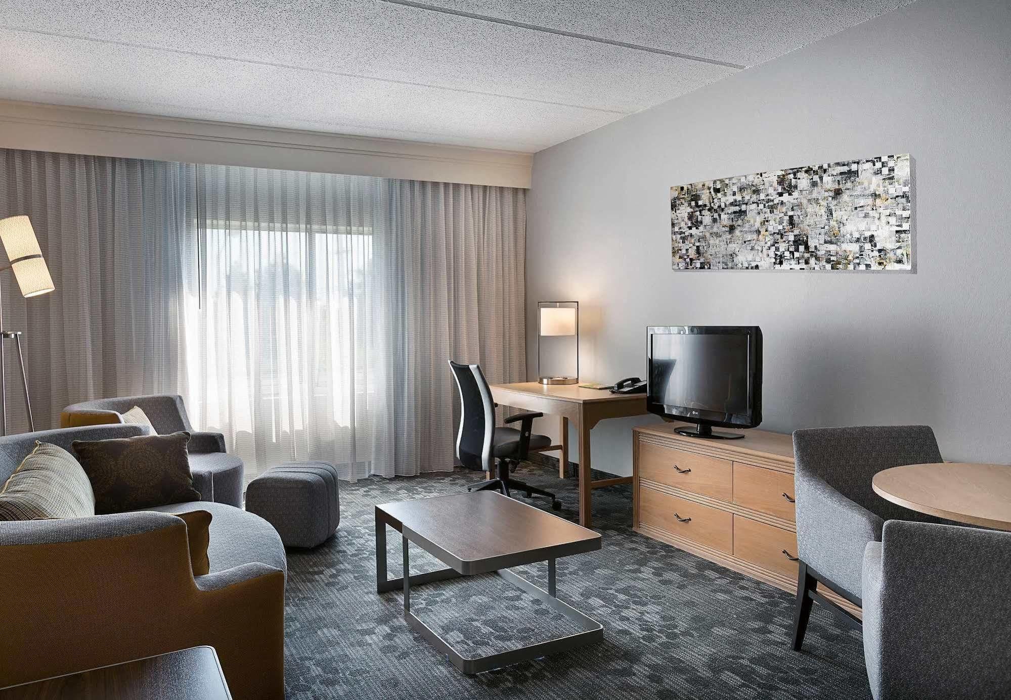 Courtyard By Marriott Myrtle Beach Broadway Exterior foto